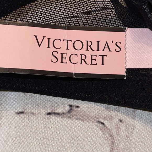 NWT- VICTORIA’S SECRET LACE/MESH PLUNGE FRONT BRA.  SZ 34DD. Black. - Picture 9 of 10